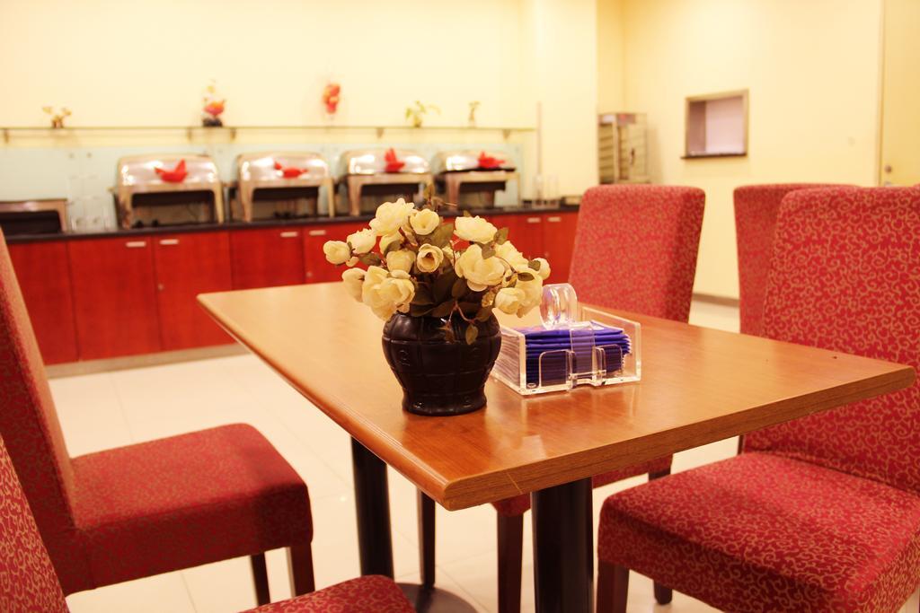 Hanting Hotel Beijing Capital Airport Shunyi Extérieur photo